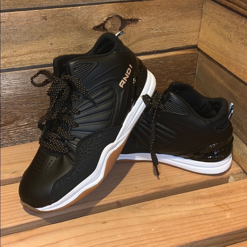 EUC Men’s basketball shoes